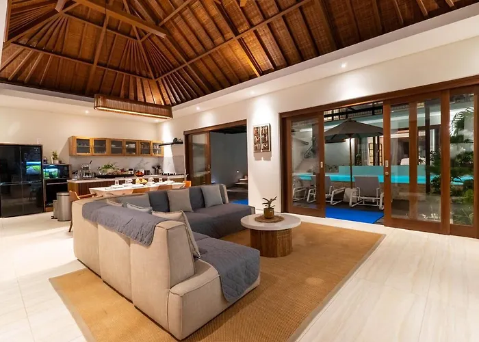 Luxury 4br Private Pool Villa, Serene Lux Jimbaran