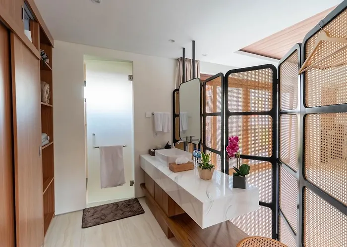 Luxury 4br Private Pool Villa, Serene Lux *