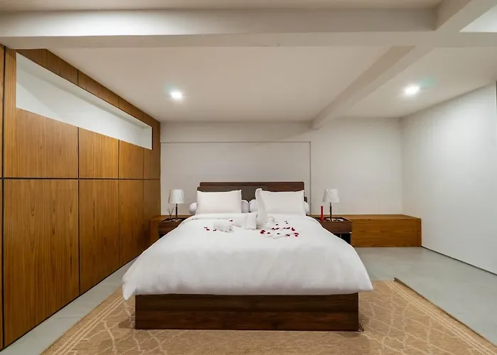 Luxury 4br Private Pool Villa, Serene Lux Villa Jimbaran