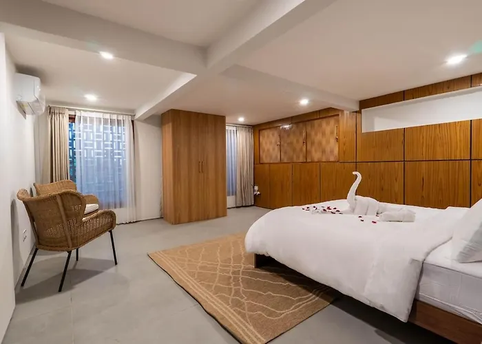 Luxury 4br Private Pool Villa, Serene Lux Villa